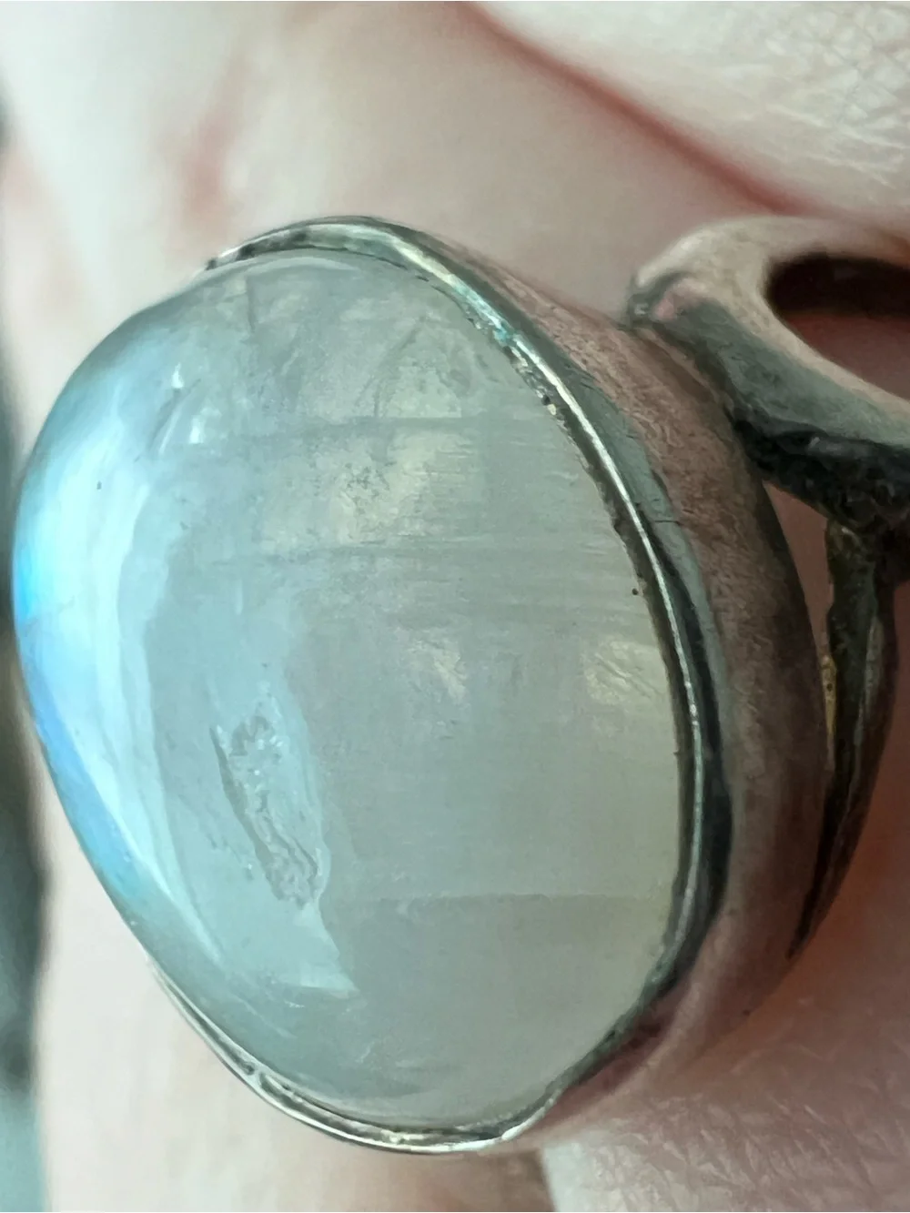 925 Sterling Silver Oval Rainbow Moonstone Ring with Leaf Vine Design Size 8.5